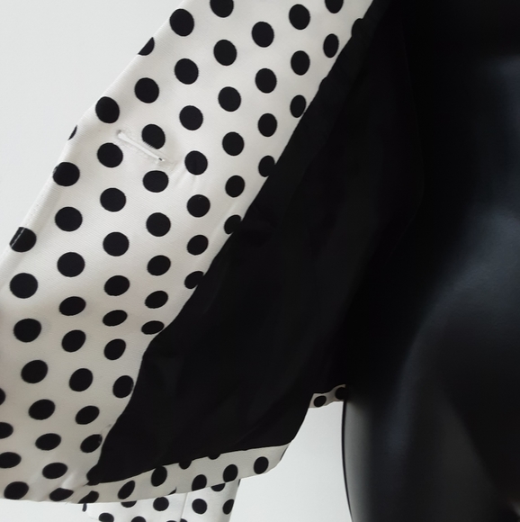 Jones Studio Cropped Polka Dot Blazer EUC. - Picture 3 of 5